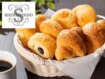 �z�e���E�B���O�C���^�[�i�V���i���Ó쓡��̎{�ݎʐ^2