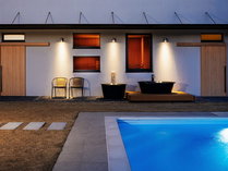 �W�H�C���^�[�i�V���i���z�e���U�E�T���v���U�̊O�ώʐ^