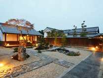 �ʓ@�@�Z�Ԃ̊O�ώʐ^