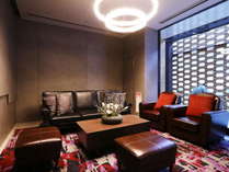 �i�q�����{�O���[�v�@���B�A�C���~�c�̎{�ݎʐ^1