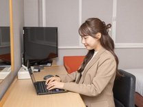 �O���C���L�c�`�l�G�T���`�̎{�ݎʐ^2