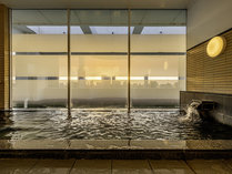 �z�e���������̎{�ݎʐ^2