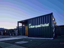 Blue quad hotel �z�K�̎{�ݎʐ^2