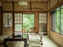 ƌ100̏h@Ȃ̑̎{ݎʐ^2