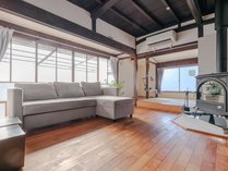 �꓏�݂��Ö��Əh�@KOMINKA�̊O�ώʐ^