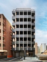 Moat Inside Tenjin�̊O�ώʐ^