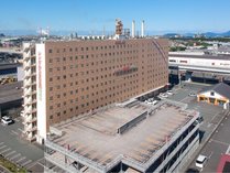 HOTEL AZ �k��B���q�X�̊O�ώʐ^