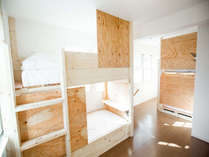 �h�y�`�@�]�m���Q�X�g�n�E�X���o�[�̎{�ݎʐ^3