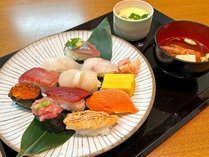 �z�e���E�G���t�@���̎{�ݎʐ^2