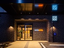 �V�R����@���O�̓��@�X�[�p�[�z�e�����R�w�����̊O�ώʐ^