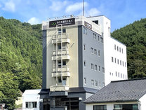 �z�e�����΃q���Y ���o�[�T�C�h�X�i���F�z�e���}���G�j�̊O�ώʐ^