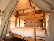 �O���}���X�_�C�j���O���� THE CAMP�̎{�ݎʐ^3