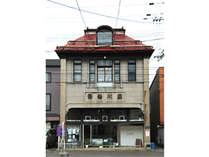 (旧）岡川薬局の外観写真