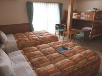 �P�ߑ��E�P�ߕ��R�e�[�W�̎{�ݎʐ^2