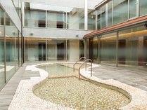 ���W�[�i���]�[�g�R���΂̎{�ݎʐ^3