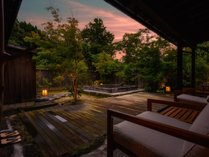 ���R����@���x����܂Ƃ̊O�ώʐ^