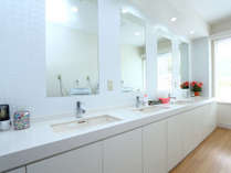 �`�����̎{�ݎʐ^2