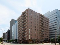 �i�q�����{�O���[�v�@���B�A�C���V���E�G�X�g�̊O�ώʐ^