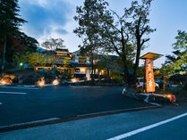 �ʕ{���h�@�ŔT�K�̊O�ώʐ^