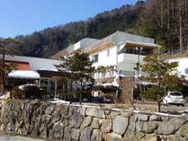 塩沢温泉　七峰館の外観写真