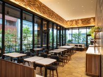 �C�r�X�X�^�C���Y�������East�̎{�ݎʐ^3