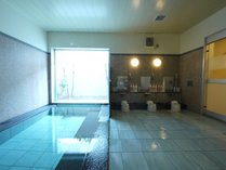 �z�e�����[�g�C�����Éw�O�̎{�ݎʐ^1