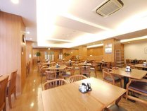 �z�e�����[�g�C�����Éw�O�̎{�ݎʐ^2