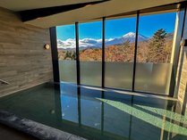 �x�m�X�s�[�h�E�F�C�z�e��, �A���o�E���h �R���N�V���� by Hyatt�̎{�ݎʐ^3