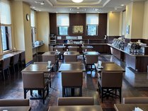 �z�e�����[�g�C����Q�z�K�C���^�[�y�S�ً։��z�̎{�ݎʐ^3