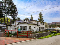 鳴子温泉　食と健康にこだわるヨガ湯治の宿　民宿旅館　二宮荘の外観写真