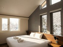 THE ONE THIRD HAKUBA�̎{�ݎʐ^2