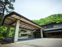 千二百年　湯めぐりの里　大沢温泉「山水閣」の外観写真