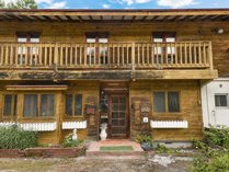 Yatsugatake Little Village Guesthouse�̊O�ώʐ^