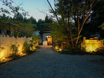 ���h�R�[�̃��B�� SHIJIN�숢�h�̎{�ݎʐ^2