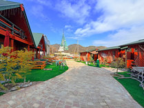 ARCADIA VILLAGE�̊O�ώʐ^