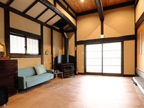 �Ö��ƈ꓏�݂��̏h�@�悴������̊O�ώʐ^