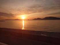 �������T���Z�b�g�R�[�X�g�̎{�ݎʐ^3