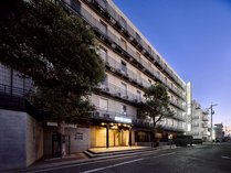 �V�R����@�����Y�̓��@�X�[�p�[�z�e��Inn�q�~�����̊O�ώʐ^