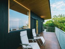 ���˃A�O���g�s�A�̎{�ݎʐ^2