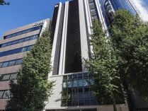 �z�e���E�B���O�C���^�[�i�V���i�������V�������̊O�ώʐ^