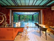 �X�C�[�g���B���@������Ό�Kunsthaus�̎{�ݎʐ^3