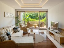 THE UBUFURU ISHIGAKI�̎{�ݎʐ^2