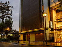 HOTEL ESPASION PONTOCHO�̊O�ώʐ^