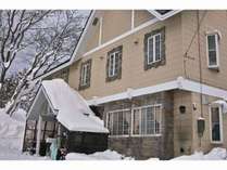 �A���g�s���[�m�����̊O�ώʐ^