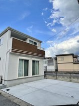 HOTEL SAKURA�̊O�ώʐ^