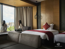 _CClbgze PREMIER̎{ݎʐ^1