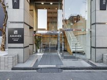 �z�e���A�}�l�N�󑐍����̎{�ݎʐ^3