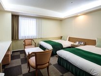 �z�e���f�B�A�����g�V���̎{�ݎʐ^1