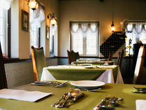 �I�e���E�h�E�~�����[���̎{�ݎʐ^3