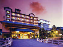 国登録有形文化財の宿　保性館（HMIホテルグループ）の外観写真